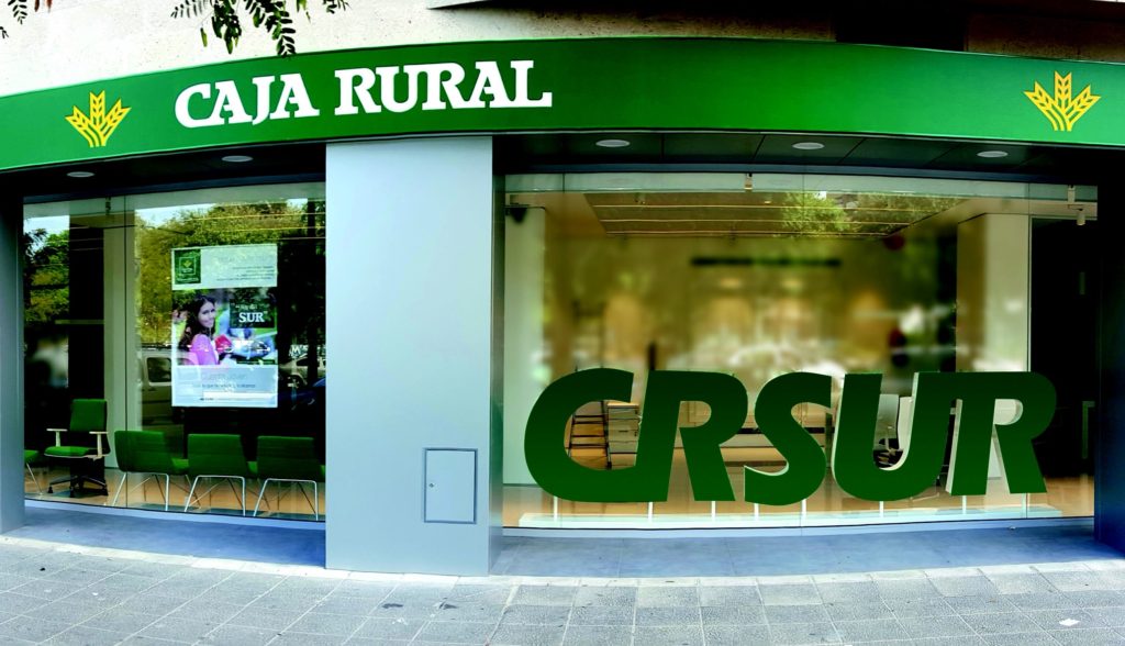 Caja Rural del Sur ofrece en colaboración con B.free servicios de Tax Free digital a sus comercios