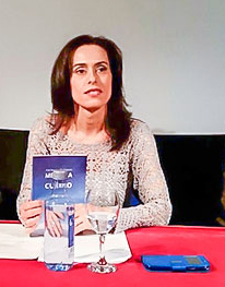 Eva Sarrías  premiada en el XXVIII Premio de Poesía Cáceres Patrimonio de la Humanidad