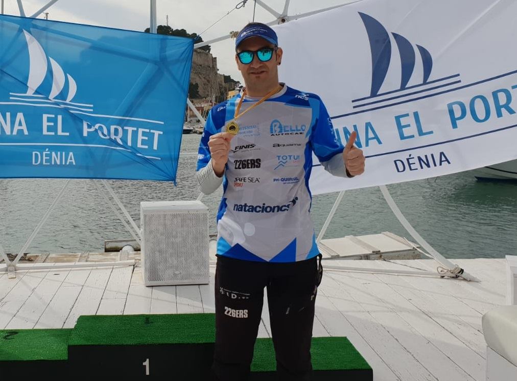 Rubén Gutiérrez, Campeón Máster D (40-44) y Top 5 Absoluto entre más de 250 Nadadores en Denia
