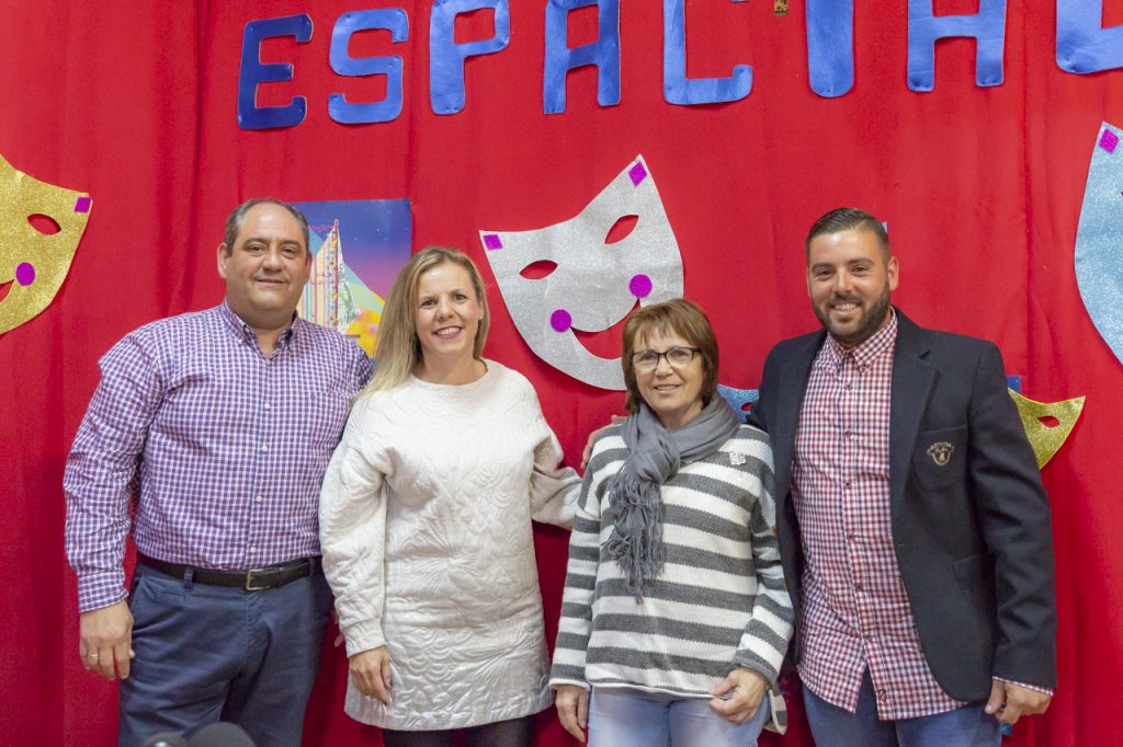 Las peñas y Asociaciones continúan entregando sus premios y galardones del Carnaval de Isla Cristina
