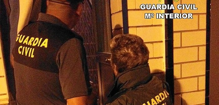 Detenida por supuestamente robar 8.000 euros a la anciana de 91 años a la que cuidaba en Isla Cristina