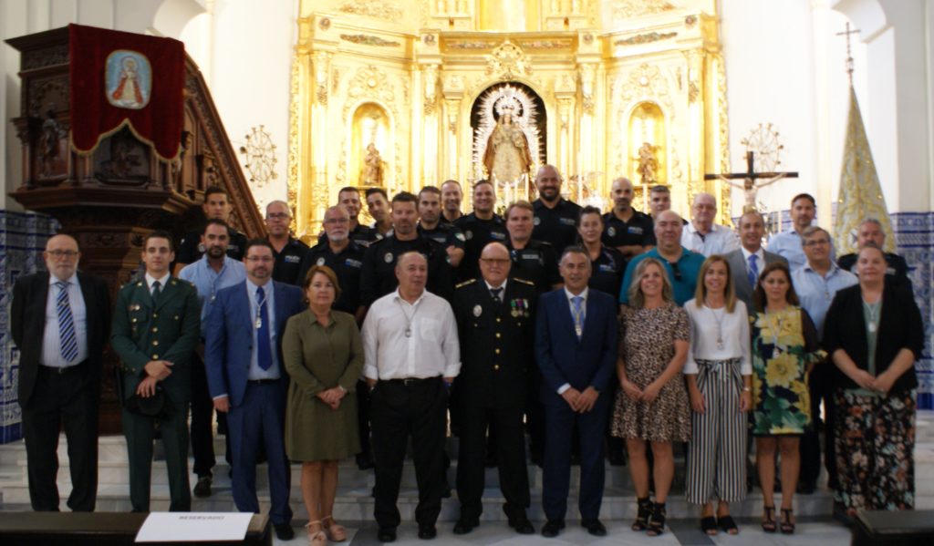 El Ayuntamiento de Isla Cristina celebra misa de Ángeles Custodios en honor a la Policía Local
