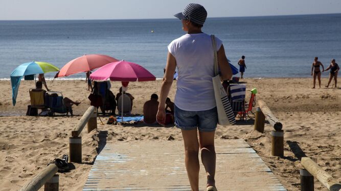 Municipios costa Huelva piden recursos y unificar criterios para abrir playas