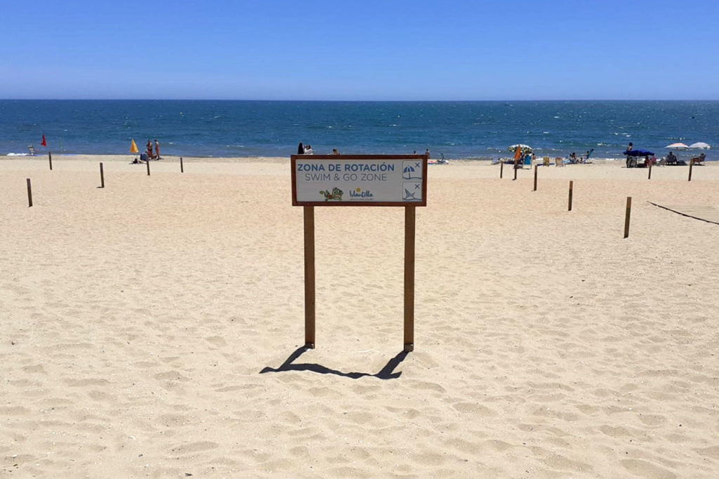 Islantilla crea una Zona de Rotación para el baño en la playa