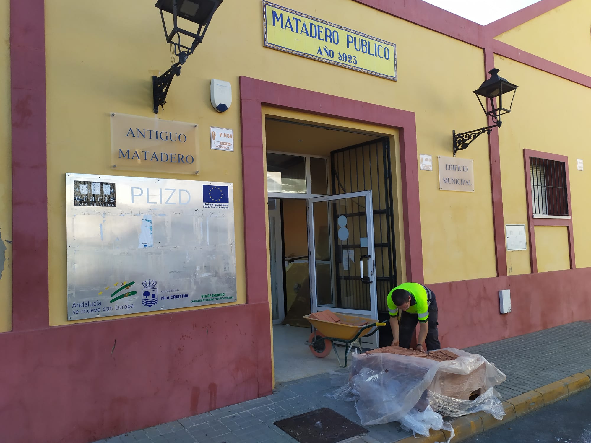 El Proyecto del Centro de Atención a la Diversidad ‘Antiguo Matadero’ de Isla Cristina da sus primeros pasos
