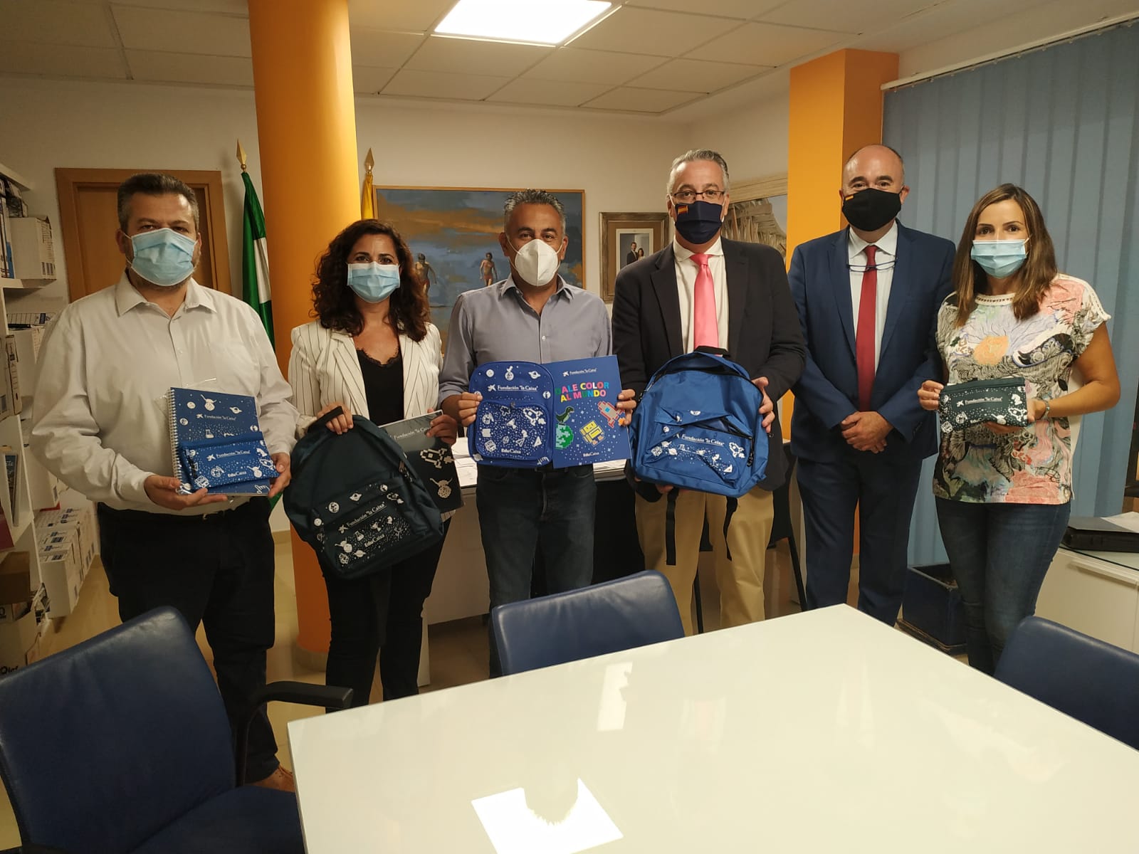 El Ayuntamiento de Isla Cristina entregará 211 kits escolares a familias vulnerables con menores