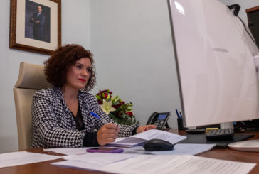 María Eugenia Limón asume la presidencia de la Diputación hasta el pleno que deberá celebrarse en un plazo de diez días