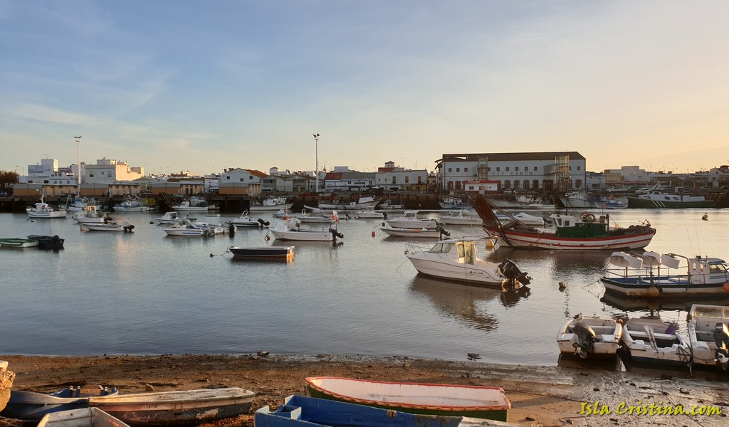 La Junta mejorará la navegabilidad en el puerto de Isla Cristina