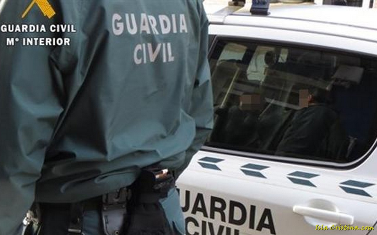Cuatro detenidos con más de 3.000 kilos de hachís en la costa de Huelva
