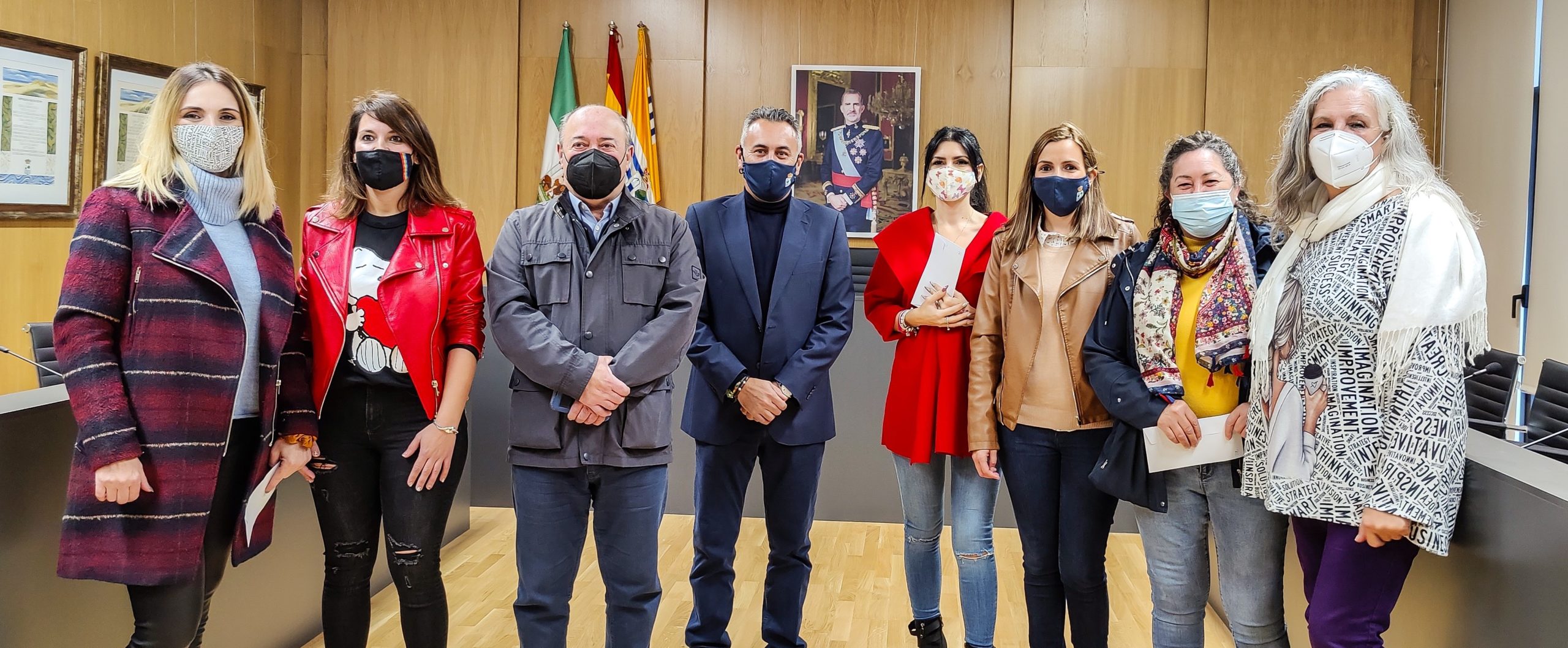 Entregados los premios del I Concurso de Fachadas Navideñas convocado por el Ayuntamiento isleño