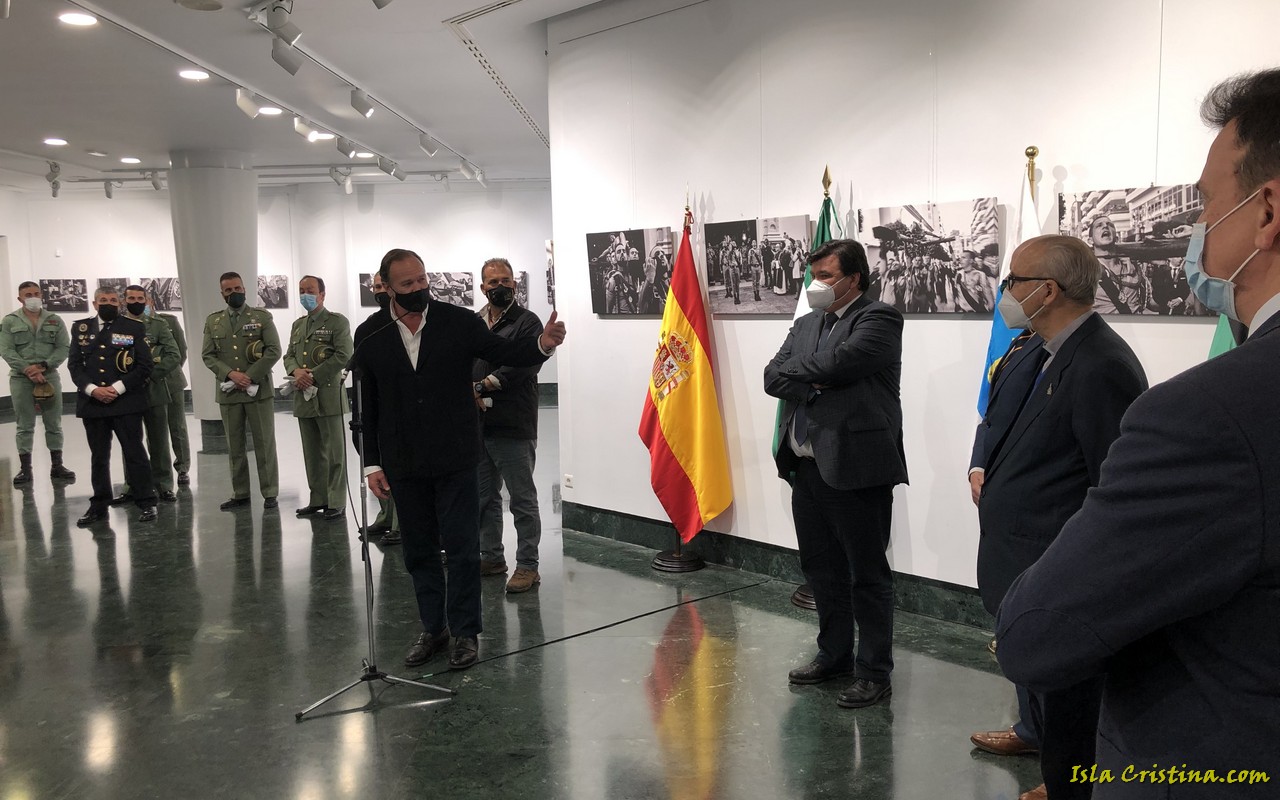 Temprano muestra en Fundación Caja Rural del Sur la presencia en Huelva de la Legión en la Semana Santa 2019