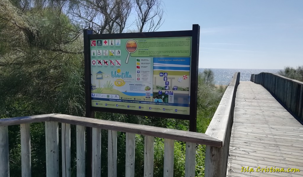 Nueva cartelería y señalización en la playa de Islantilla