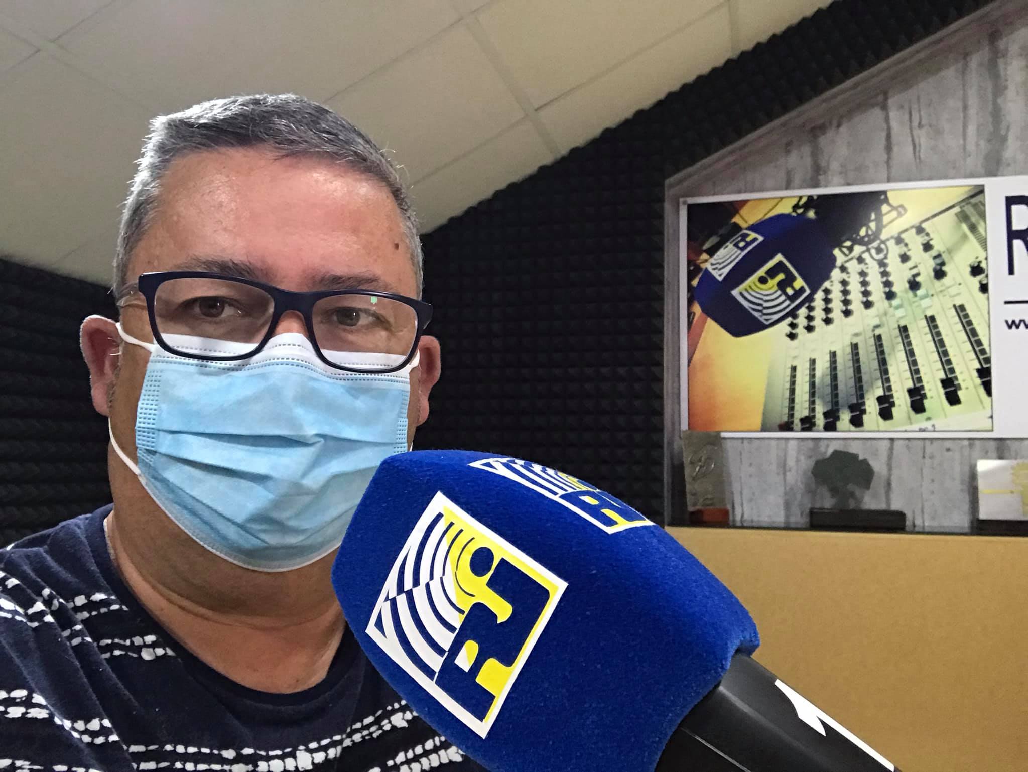 Noticias recién salidas del horno en las mañanas de Radio Isla Cristina
