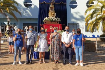 Ofrenda de nardos a la Virgen del Mar, Patrona de la barriada isleña de la Punta del Caimán