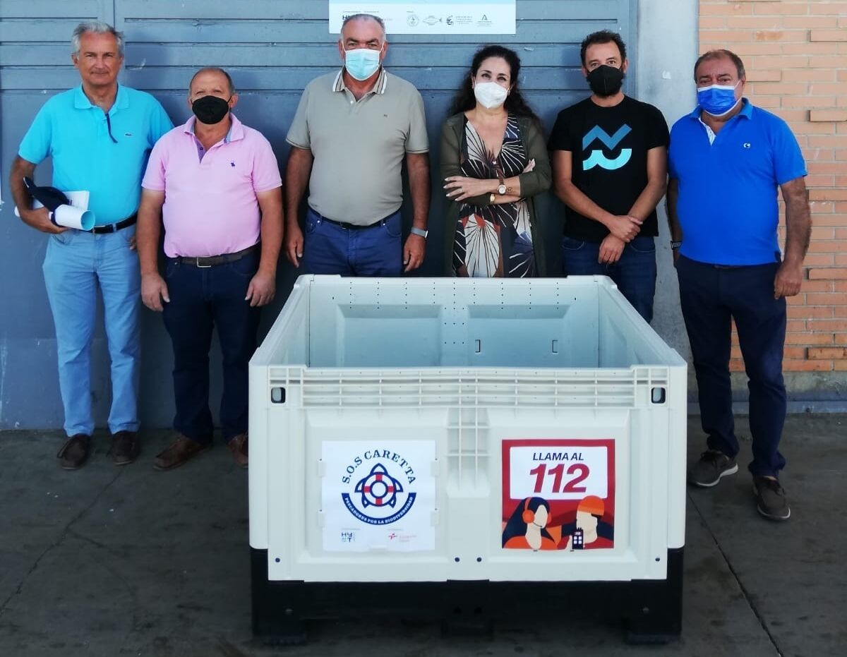 La flota pesquera de Isla Cristina se suma a un proyecto de rescate de tortugas marinas