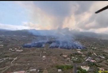 Video: Así arrasa la lava del volcán de La Palma