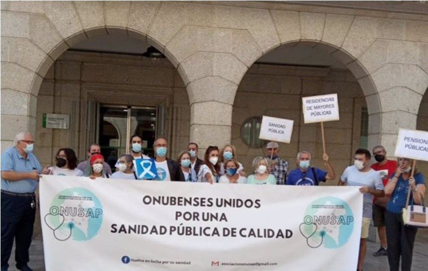 La asociación por la sanidad entrega mas de 1.300 firmas para la apertura del hospital público de la costa de Huelva