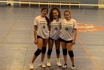 Sofía, Maia y Paula, disfrutaron con la Selección Andaluza de Voleibol