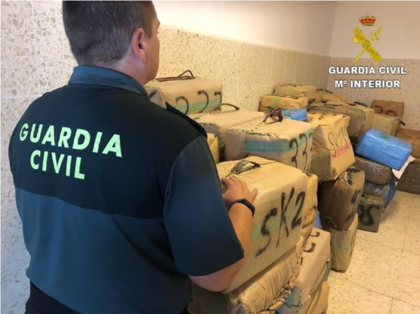 Siete detenidos y 1.300 kilos de hachís intervenidos en una operación contra el narcotráfico en Huelva, Sevilla y Cádiz