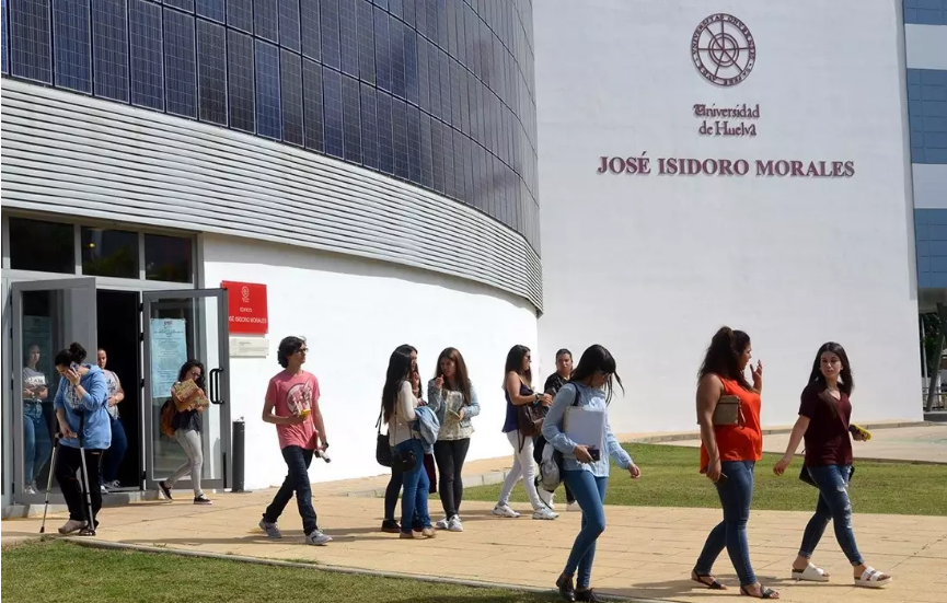 El certificado Covid será obligatorio para el acceso a las cafeterías y el comedor de la Universidad de Huelva