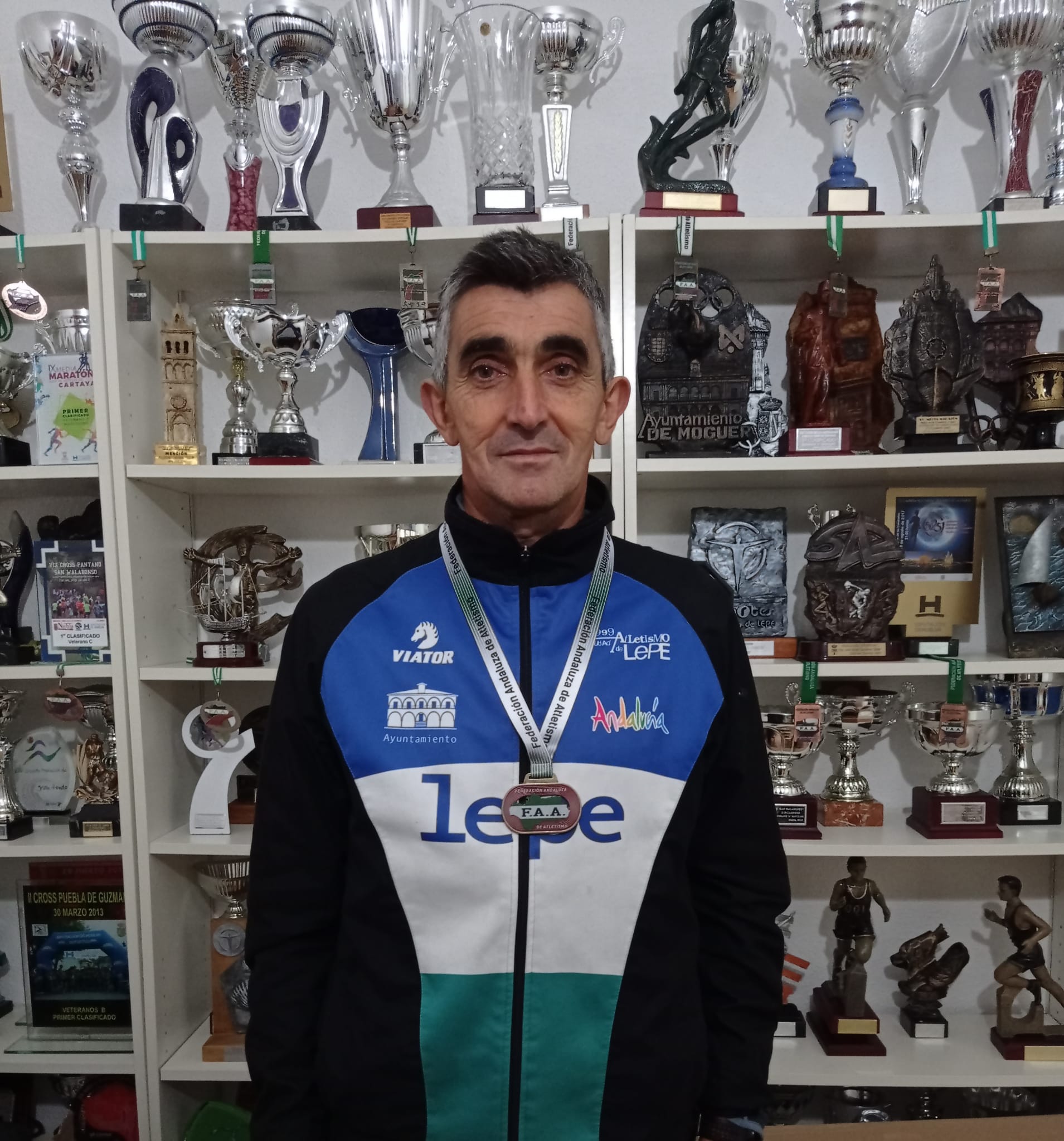 Francisco José Muriel Camacho “Oche”, campeón de Andalucía de campo a través – Enrique Rodríguez Abreu mejor juvenil onubense
