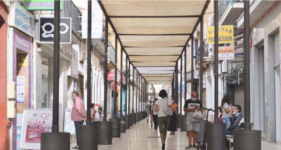 Los comercios de Huelva inician las rebajas con “grandes descuentos” desde el 50%