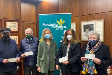 Fundación Caja Rural del Sur y Aramburu entregan la recaudación de la exposición solidaria