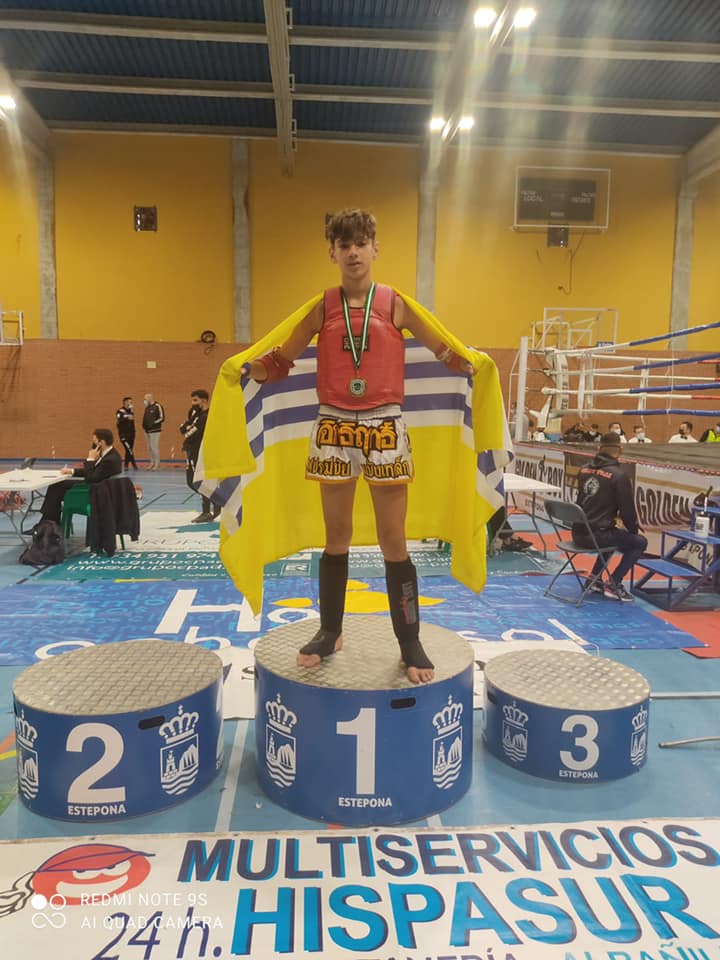 El luchador isleño Miguel Pérez Campeón de Andalucía en Muay Thai