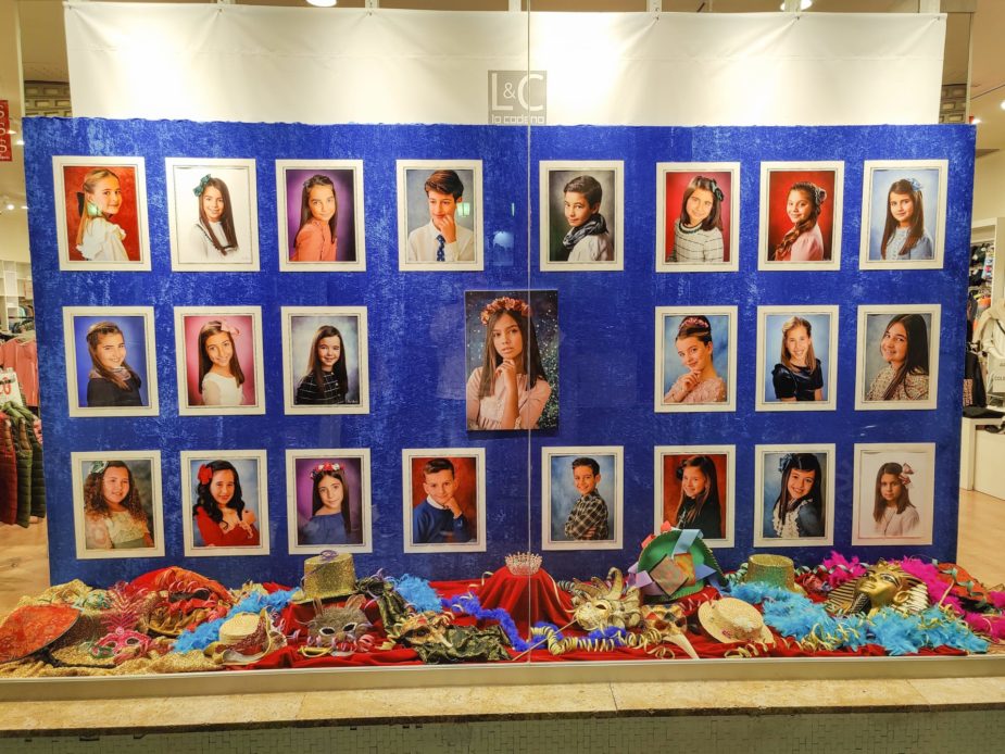Isla Cristina inauguró el escaparate con las fotos de la Corte Infantil ...
