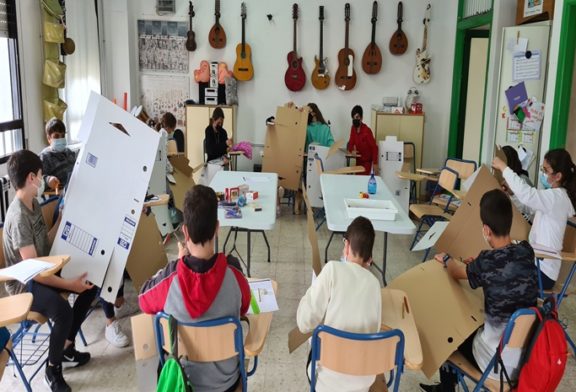 Escolares de Isla Cristina participan en los proyectos de Andalucía Profundiza