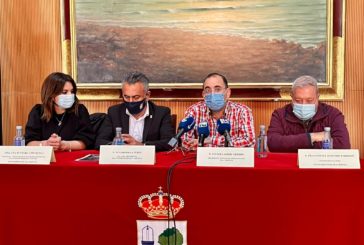 Isla Cristina acoge el concierto 'La Pasión de Cristo a la luz de un piano' a beneficio de las Hermandades de Penitencia