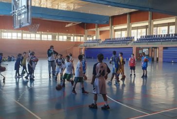 Isla Cristina acoge el primer entrenamiento de la Delegación Onubense de Baloncesto Premini