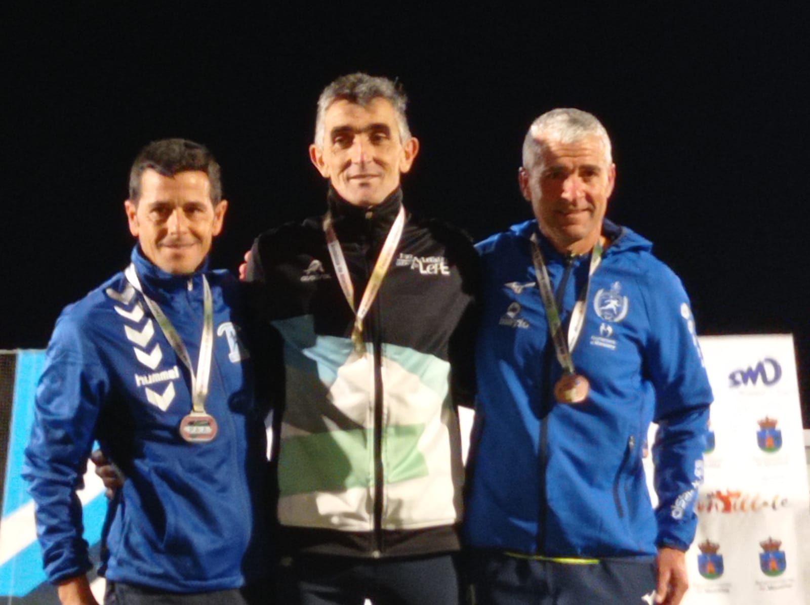 Oros de Marta Corazón y “Oche” Muriel y plata de Hamza Aitmansour en el Campeonato de Andalucía de Fondo en Montilla