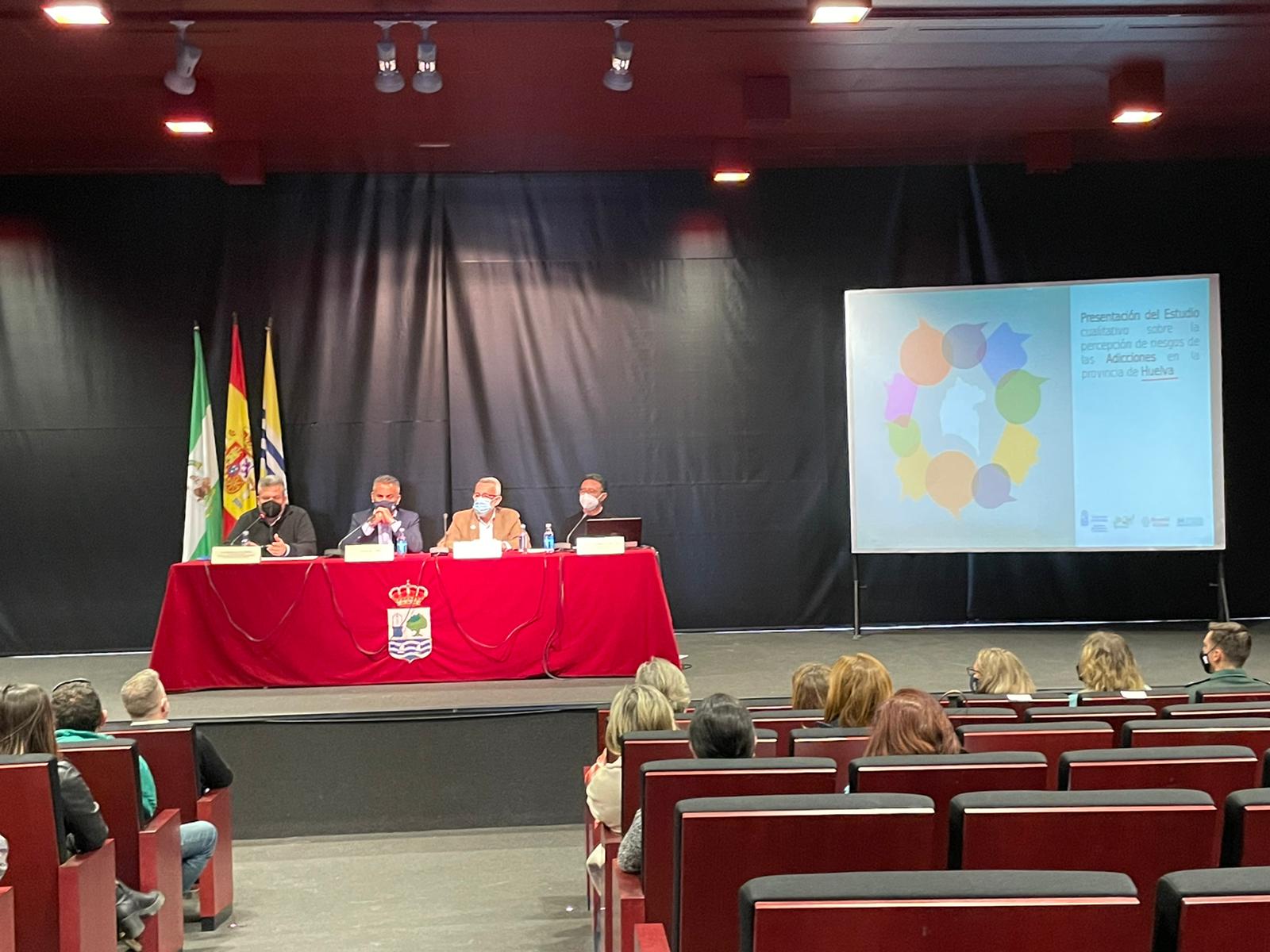 Presentado en Isla Cristina un estudio cualitativo de la percepción social de las adicciones