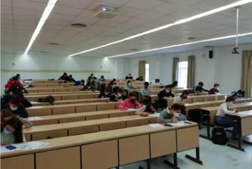 Más de 30 estudiantes de Huelva participan en la fase provincial de las XIII Olimpiadas de la Economía
