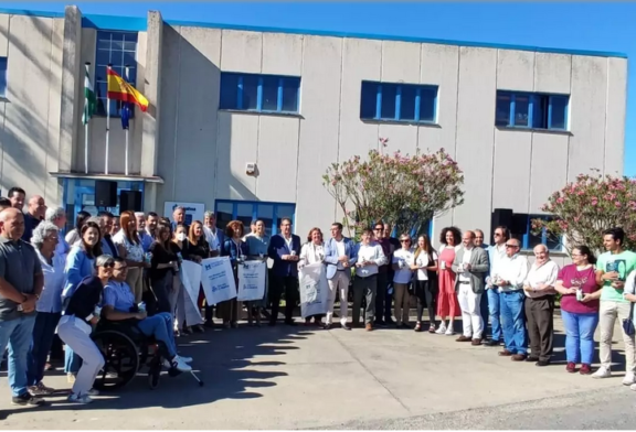 Giahsa y Fundación Cajasol distribuyen más de 28.000 bricks de agua entre las hermandades del Rocío de Huelva