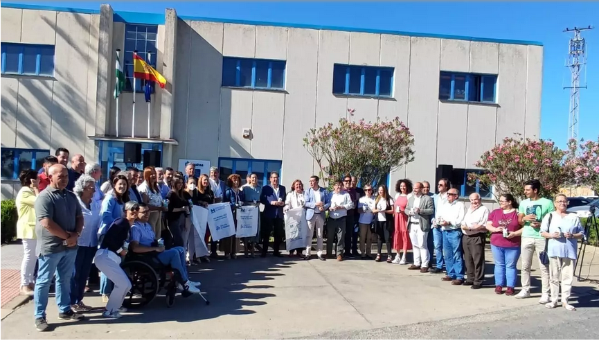 Giahsa y Fundación Cajasol distribuyen más de 28.000 bricks de agua entre las hermandades del Rocío de Huelva