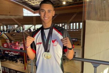Doble oro para Daniel Rodríguez en el 4º open kickboxing FIGHTEXTREM de Badajoz