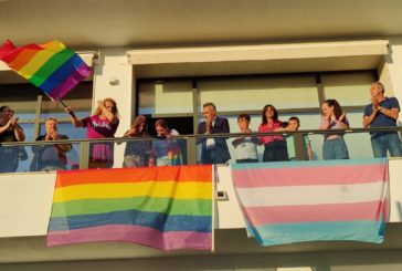 Isla Cristina se sumo al Dia de orgullo LGTBI+