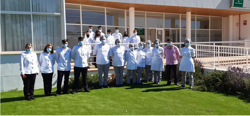 La Escuela de Hostelería de Islantilla finaliza la formación de Camareros de Sala del curso 2021-22