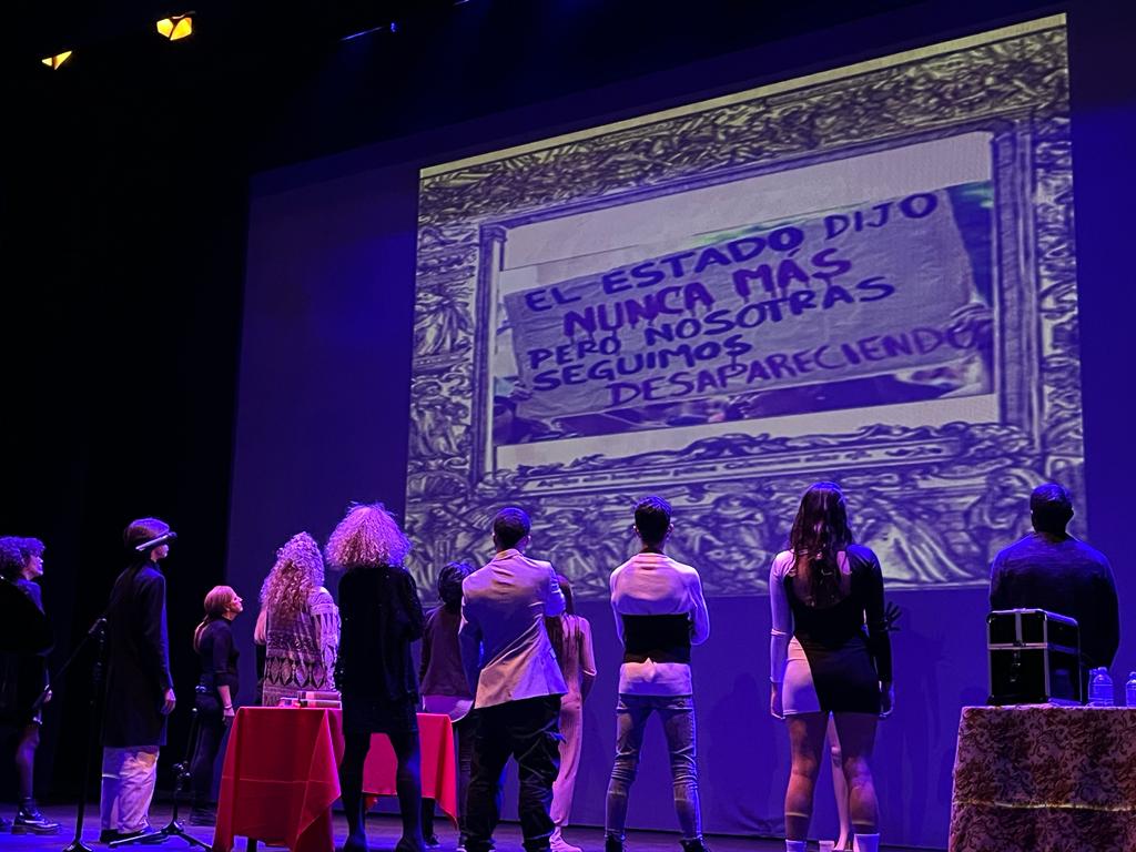 El espectáculo «perforwoman» de la Asociación Zoco Isleño cierra los actos del 25N en Isla Cristina