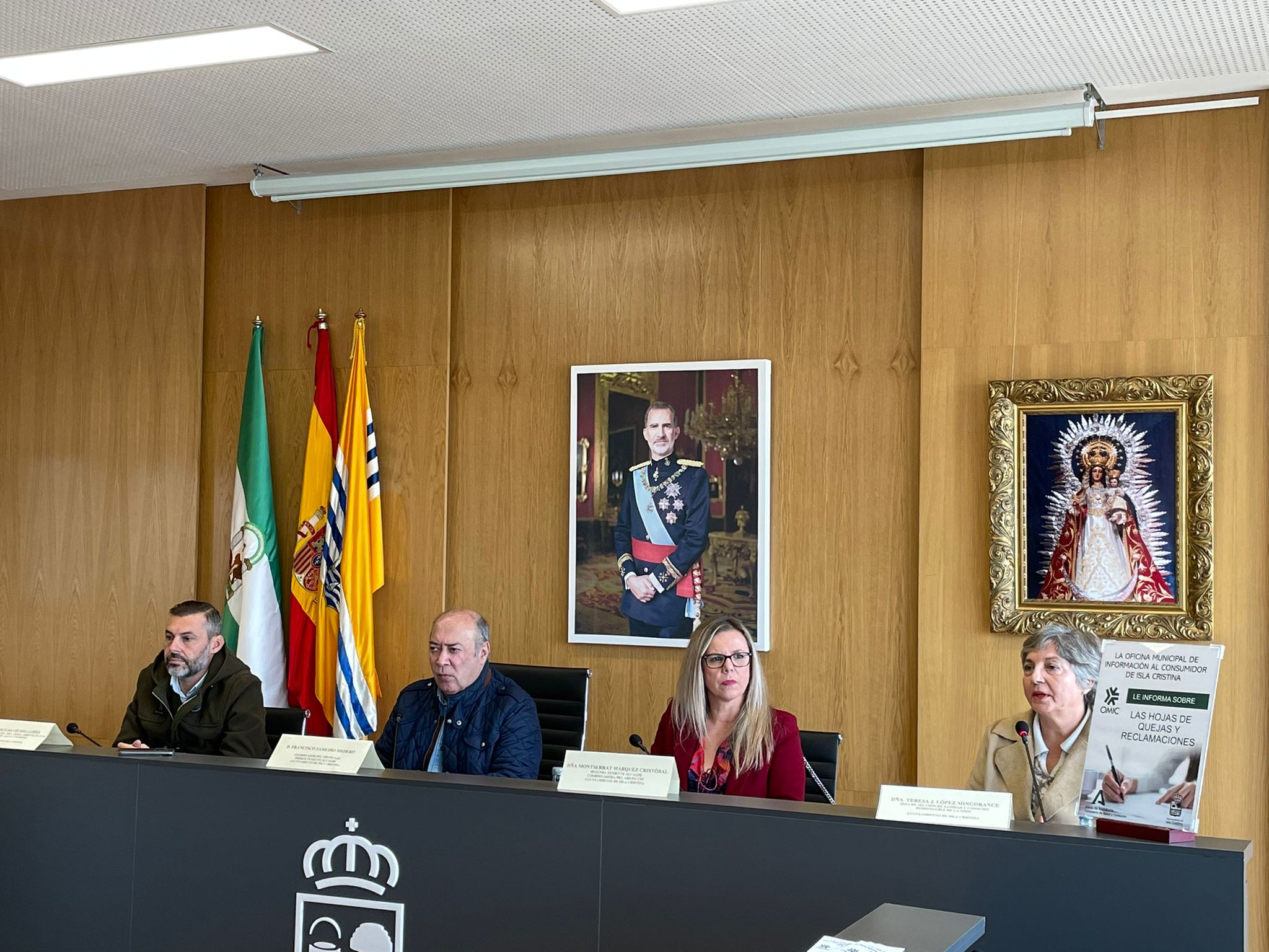 El Ayuntamiento de Isla Cristina presenta una campaña explicativa sobre el uso de las hojas de quejas y reclamaciones