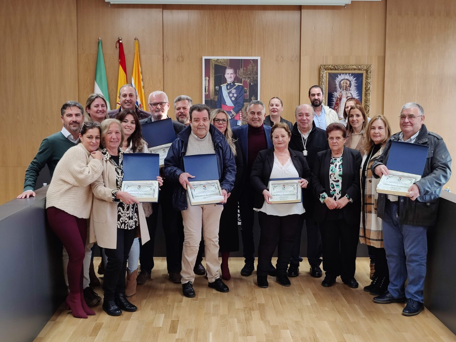 El Ayuntamiento de Isla Cristina homenajea a sus empleados jubilados