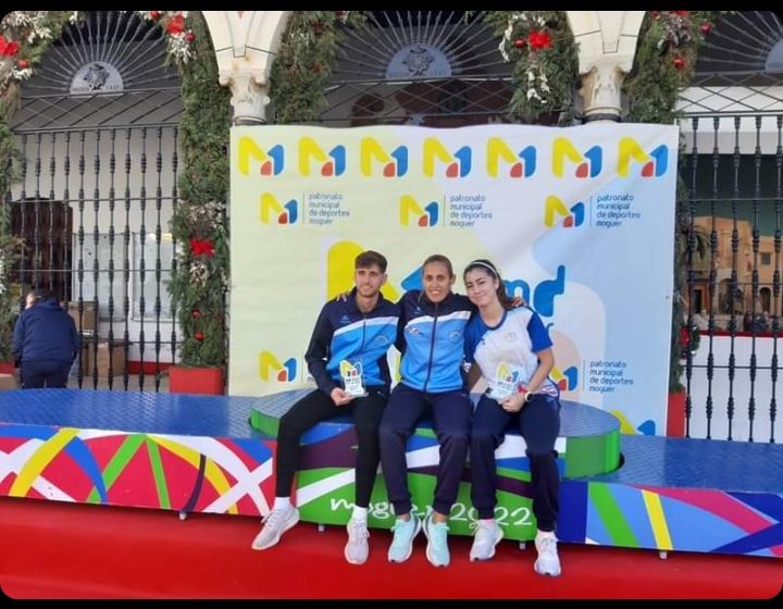 Alejandro Villalta e Irene Miranda campeones de la carrera Fin de Año de Moguer