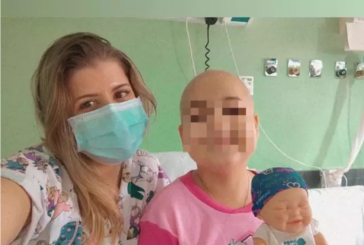 Los padres de una niña de Almonte inician una campaña en redes para encontrar un donante de médula para su hija