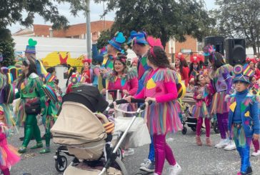 Una multitudinaria y esperada Cabalgata infantil de disfraces recorre Isla Cristina