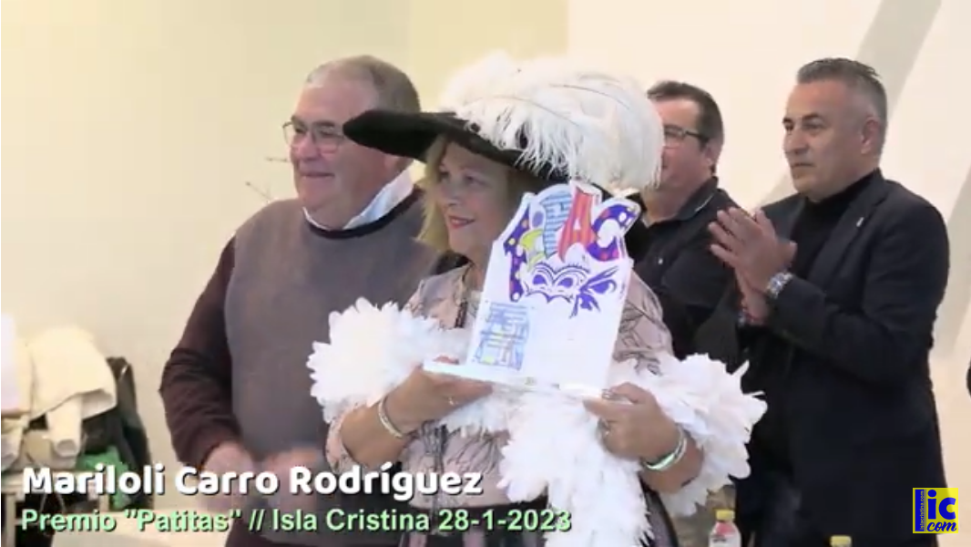 FIPAC hace entrega del “Premio Patitas” 2023 a Mari Loli Carro – Carnaval Isla Cristina
