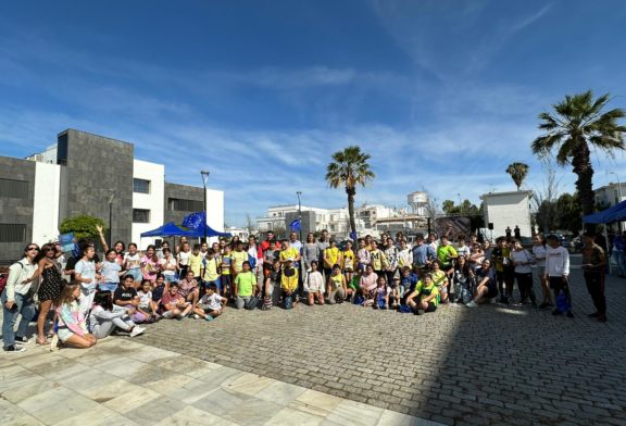 Los escolares de Isla Cristina celebran el Día de Europa
