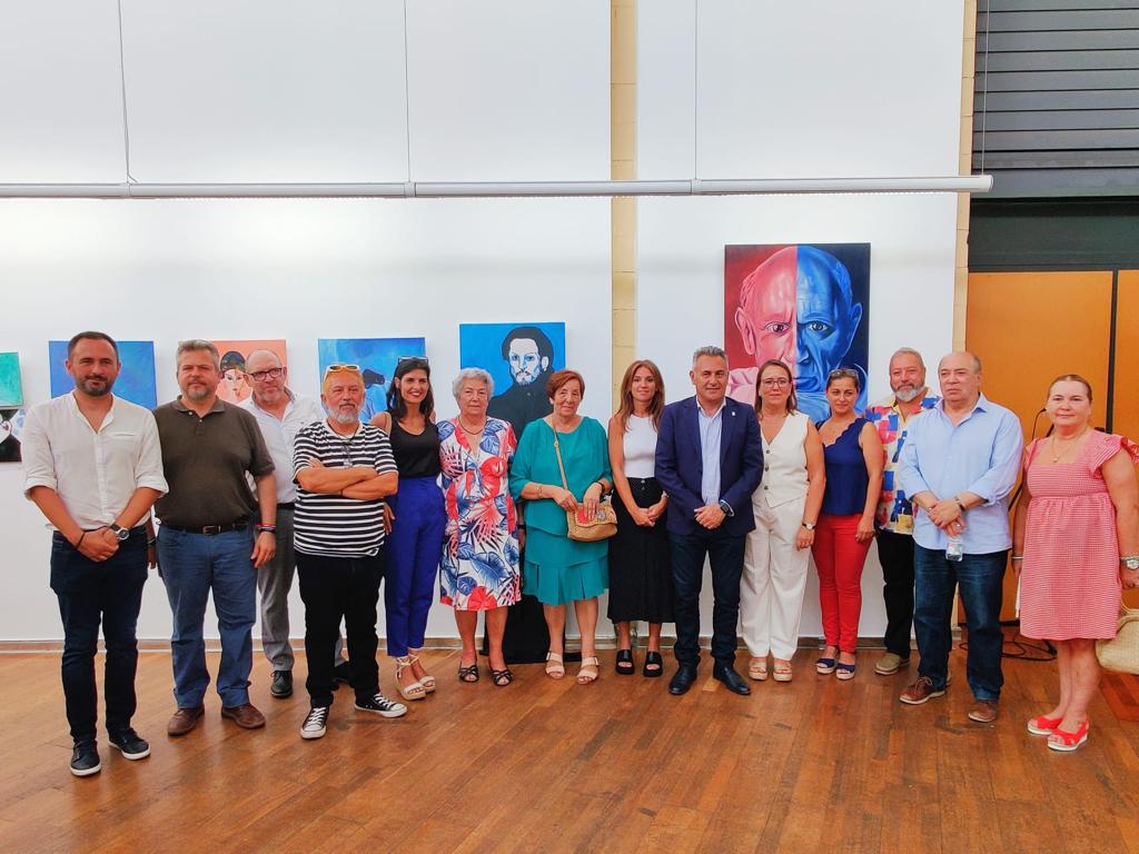 La exposición de los trabajos del alumnado de Isla Cristina pone el punto y final al curso 2022-2023 de los talleres municipales de artes plásticas