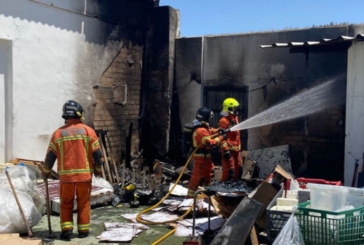 Bomberos del Consorcio intervienen en un incendio en Isla Cristina